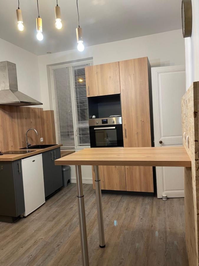 Logement Entier: Appartement Avec Terrasse Quartier De La Gare Amboise Esterno foto